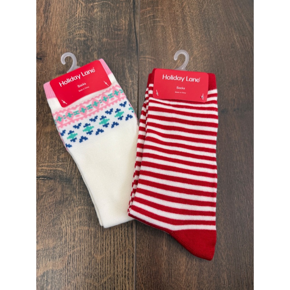 Holiday Lane Socks 2 Pair Women Size 5-9 NWT